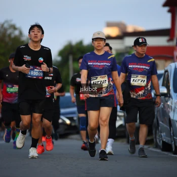 Runner Photo 3716537