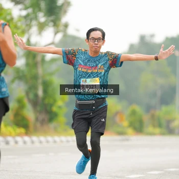 Runner Photo 3716553