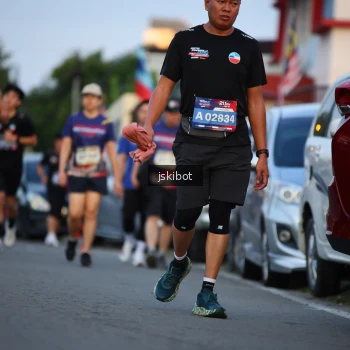 Runner Photo 3716568