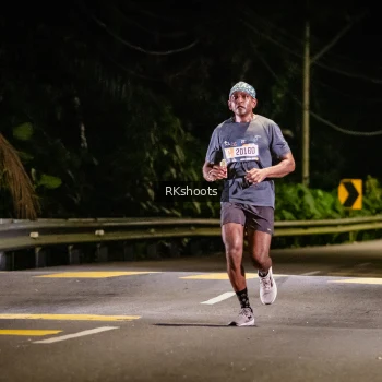 Runner Photo 3716596