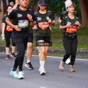 Runner Photo 3716602