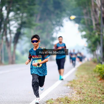 Runner Photo 3716604