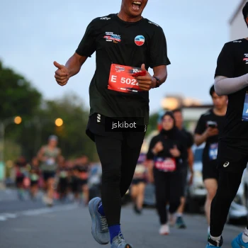 Runner Photo 3716609