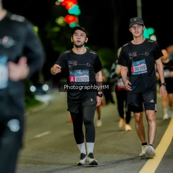 Runner Photo 3716631