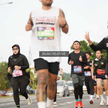 Runner Photo 3716634