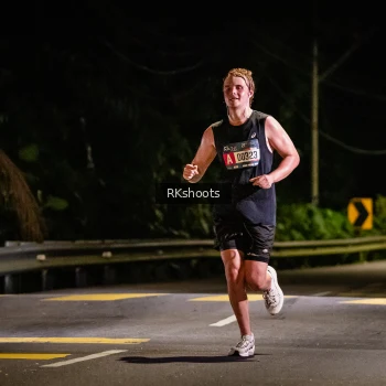 Runner Photo 3716639