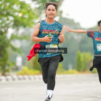 Runner Photo 3716651