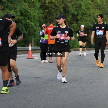 Runner Photo 3716673