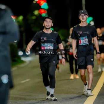 Runner Photo 3716681