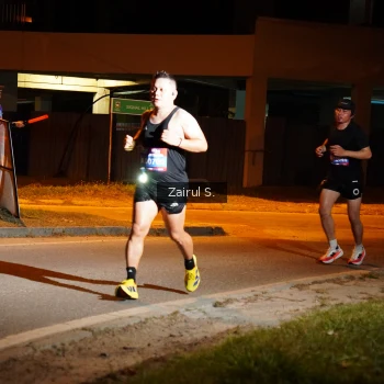 Runner Photo 3716693