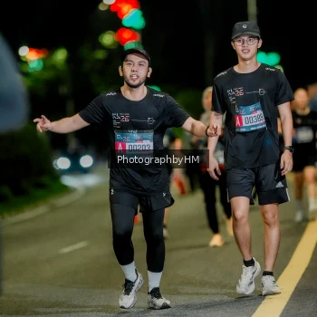 Runner Photo 3716699