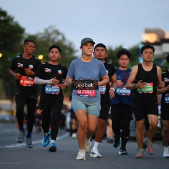 Runner Photo 3716708