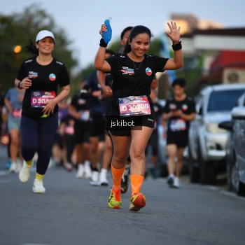 Runner Photo 3716725