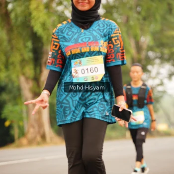 Runner Photo 3716743