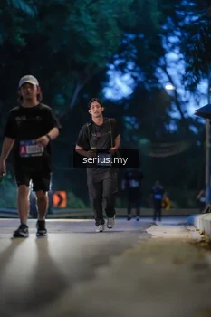 Runner Photo 3716752