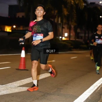 Runner Photo 3716779