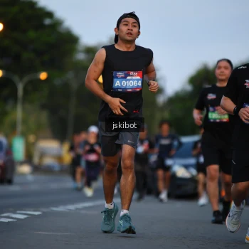 Runner Photo 3716783