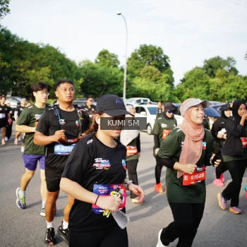 Runner Photo 3716784