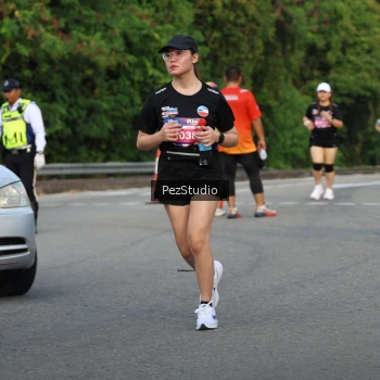 Runner Photo 3716790