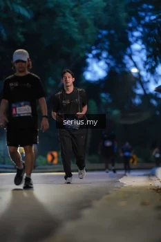 Runner Photo 3716791
