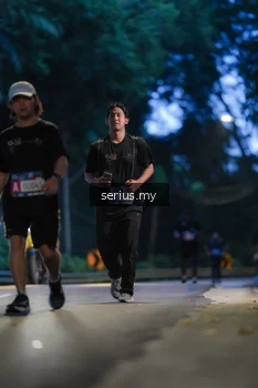 Runner Photo 3716832