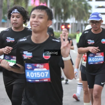 Runner Photo 3716841