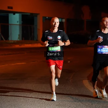 Runner Photo 3716879
