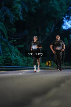 Runner Photo 3716925