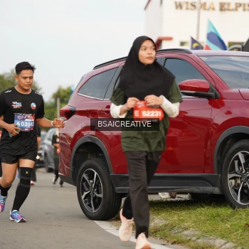 Runner Photo 3716928