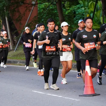 Runner Photo 3716933
