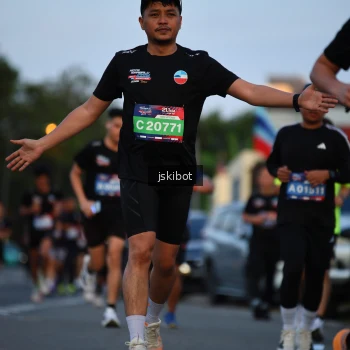 Runner Photo 3716949