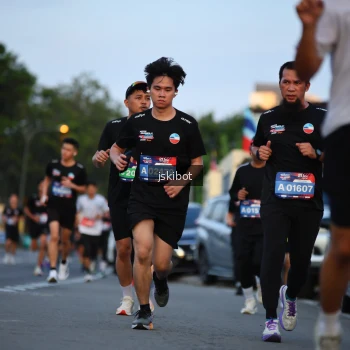 Runner Photo 3716959