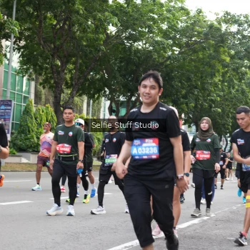 Runner Photo 3716983