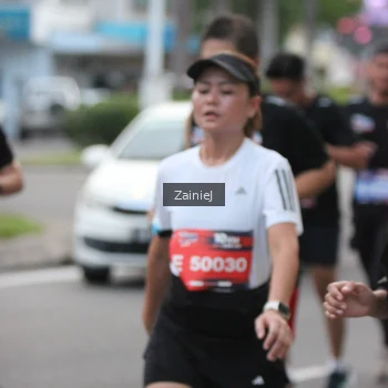 Runner Photo 3717007