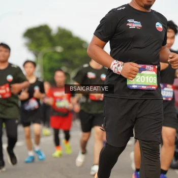 Runner Photo 3717024