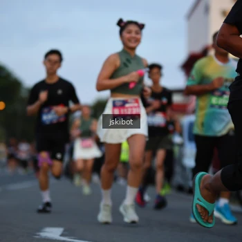 Runner Photo 3717063