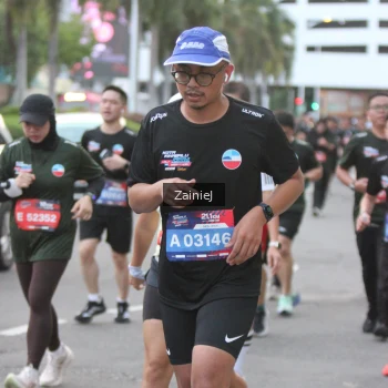 Runner Photo 3717090