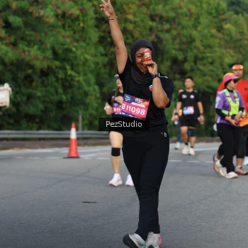 Runner Photo 3717111