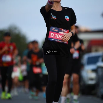 Runner Photo 3717118