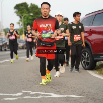 Runner Photo 3717130