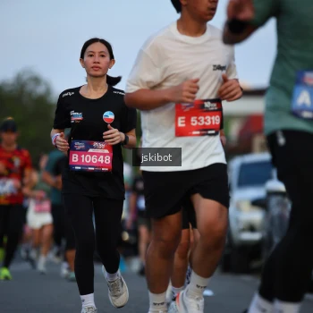 Runner Photo 3717168