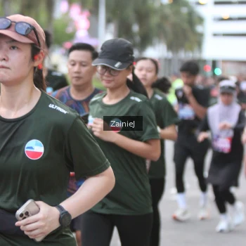Runner Photo 3717181