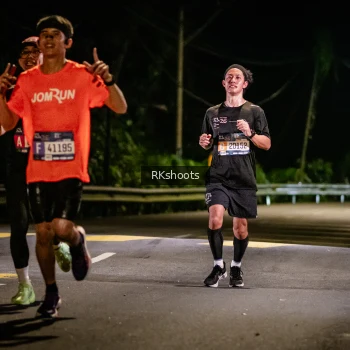 Runner Photo 3717201