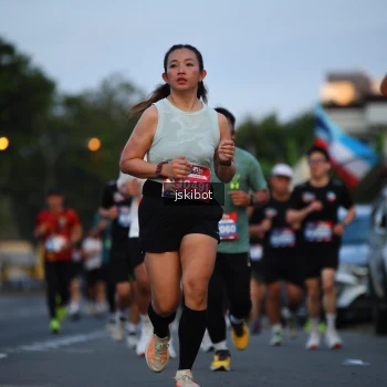 Runner Photo 3717222
