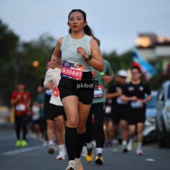 Runner Photo 3717223