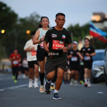 Runner Photo 3717244