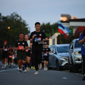 Runner Photo 3717299