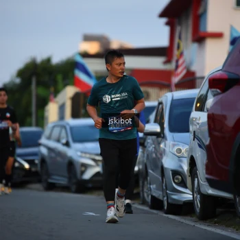 Runner Photo 3717314