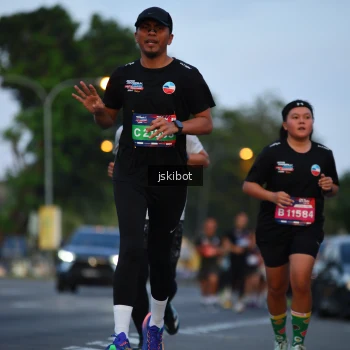 Runner Photo 3717330