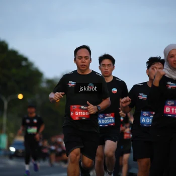 Runner Photo 3717366